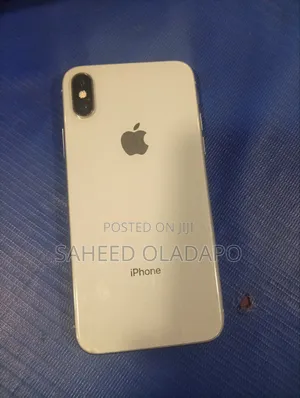 Apple iPhone X 64 GB White