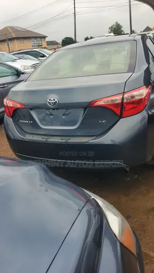 Toyota Corolla 2018 Gray