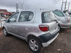 Toyota Yaris 2004 Silver