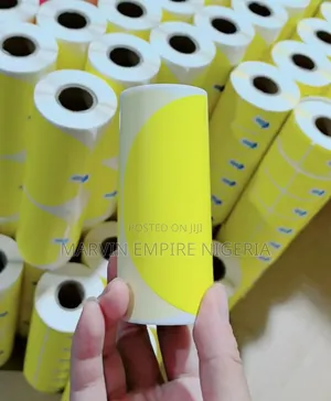 Sticker 100mm by 100mm Yellow by 200 Labels