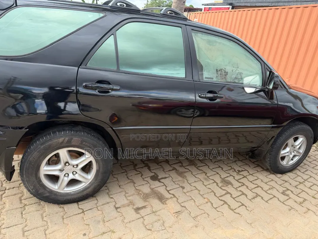 Lexus RX 2001 Black
