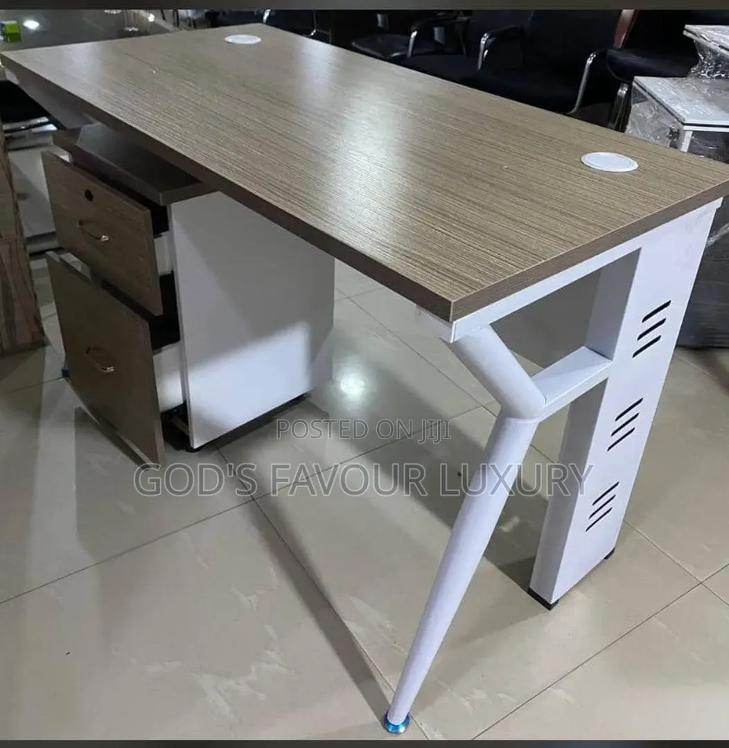 Modern Office Table With Drawers.