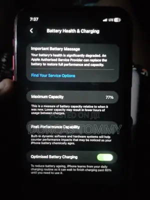 Apple iPhone 11 64 GB Red