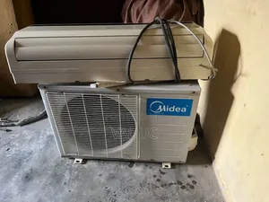Relocation Sales Midea Air Conditioner