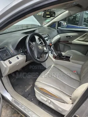 Toyota Venza 2011 Silver