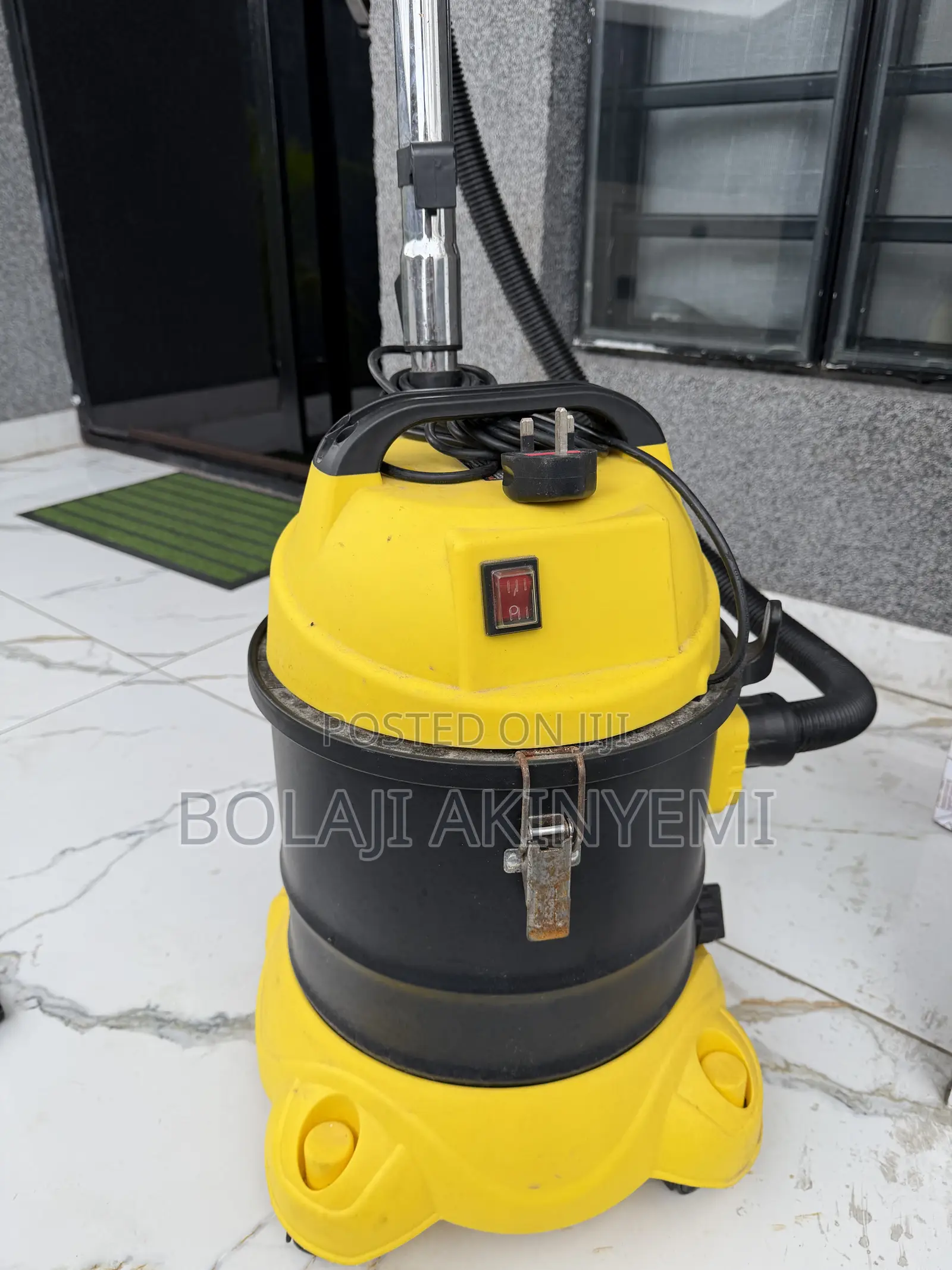 Vacuum Cleaner