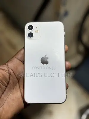 Apple iPhone 11 64 GB White