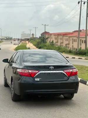 Toyota Camry LE 4dr Sedan (2.5L 4cyl 6A) 2016 Black