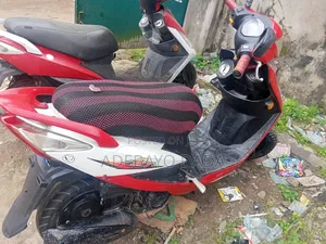 SYM Fnx 125 2013 Red
