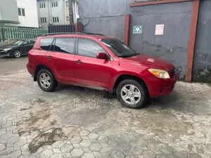 Toyota RAV4 2010 Red
