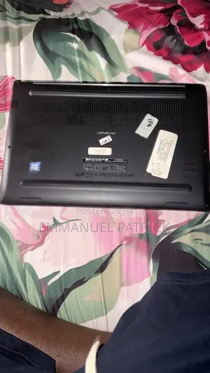 Laptop Dell Latitude 14 7480 8GB Intel Core i3 SSHD (Hybrid) 256GB