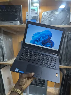 Laptop Dell Latitude E7270 8GB Intel Core i7 SSD 256GB