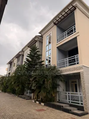 5bdrm Townhouse / Terrace in Gudu for rent