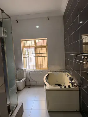 5bdrm Townhouse / Terrace in Gudu for rent