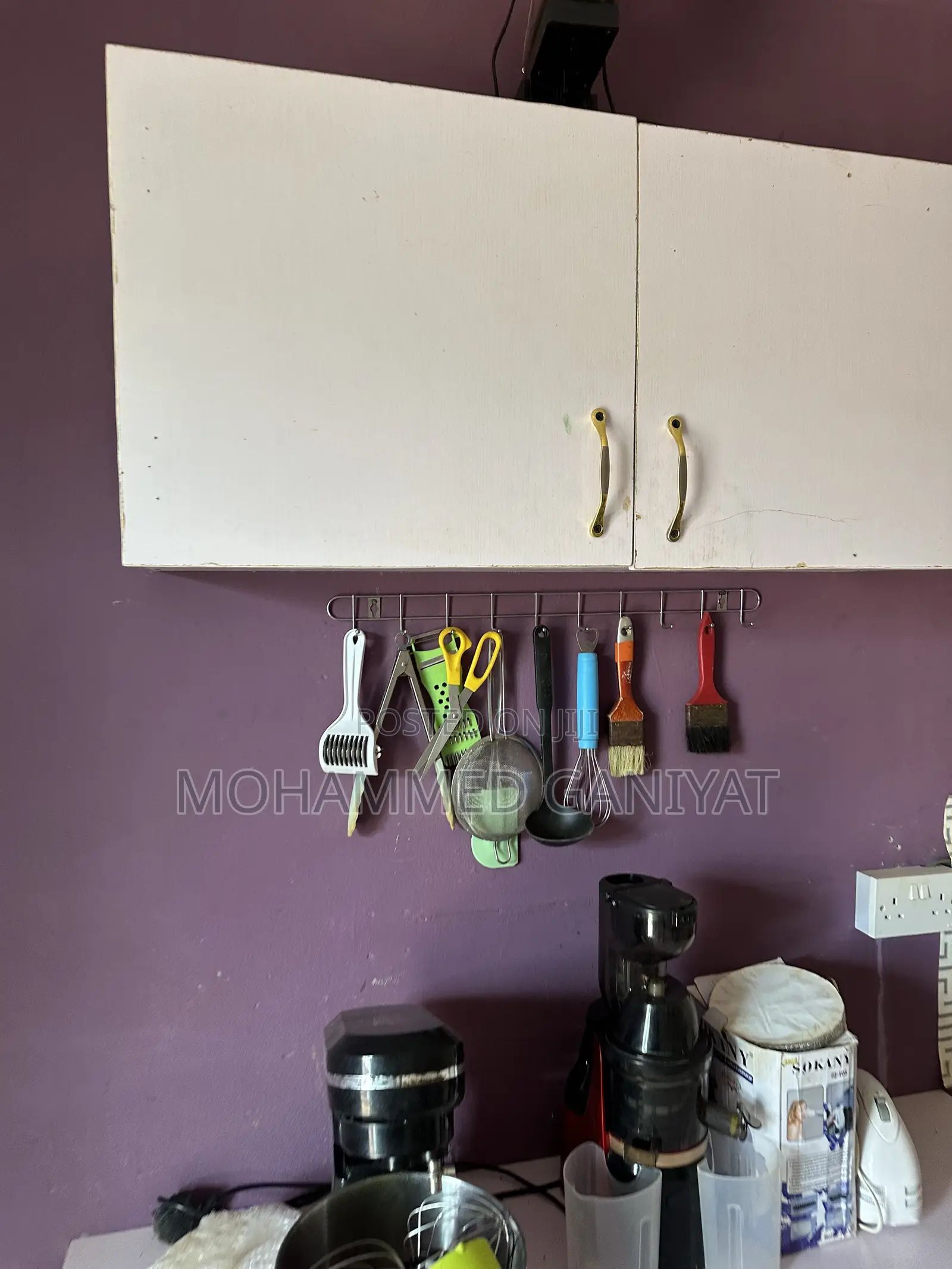 Kitchen Cabinet
