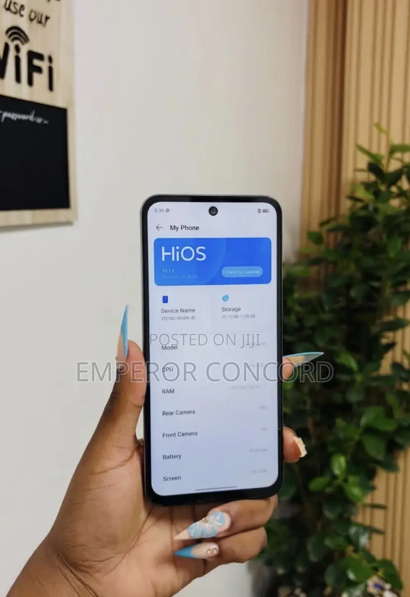 Tecno Spark 40 128 GB Silver