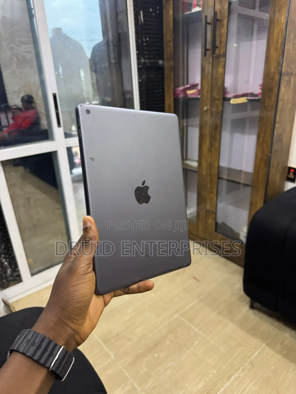 Apple iPad 10.2 (2021) 64 GB Silver