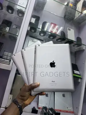 Apple iPad 4 Wi-Fi 16 GB Silver