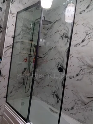 Luxury Bathroom Glass Enclosure