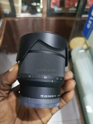 Sony FE 28-70mm 3.5-5.6 OSS