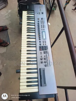 Roland Rs-70