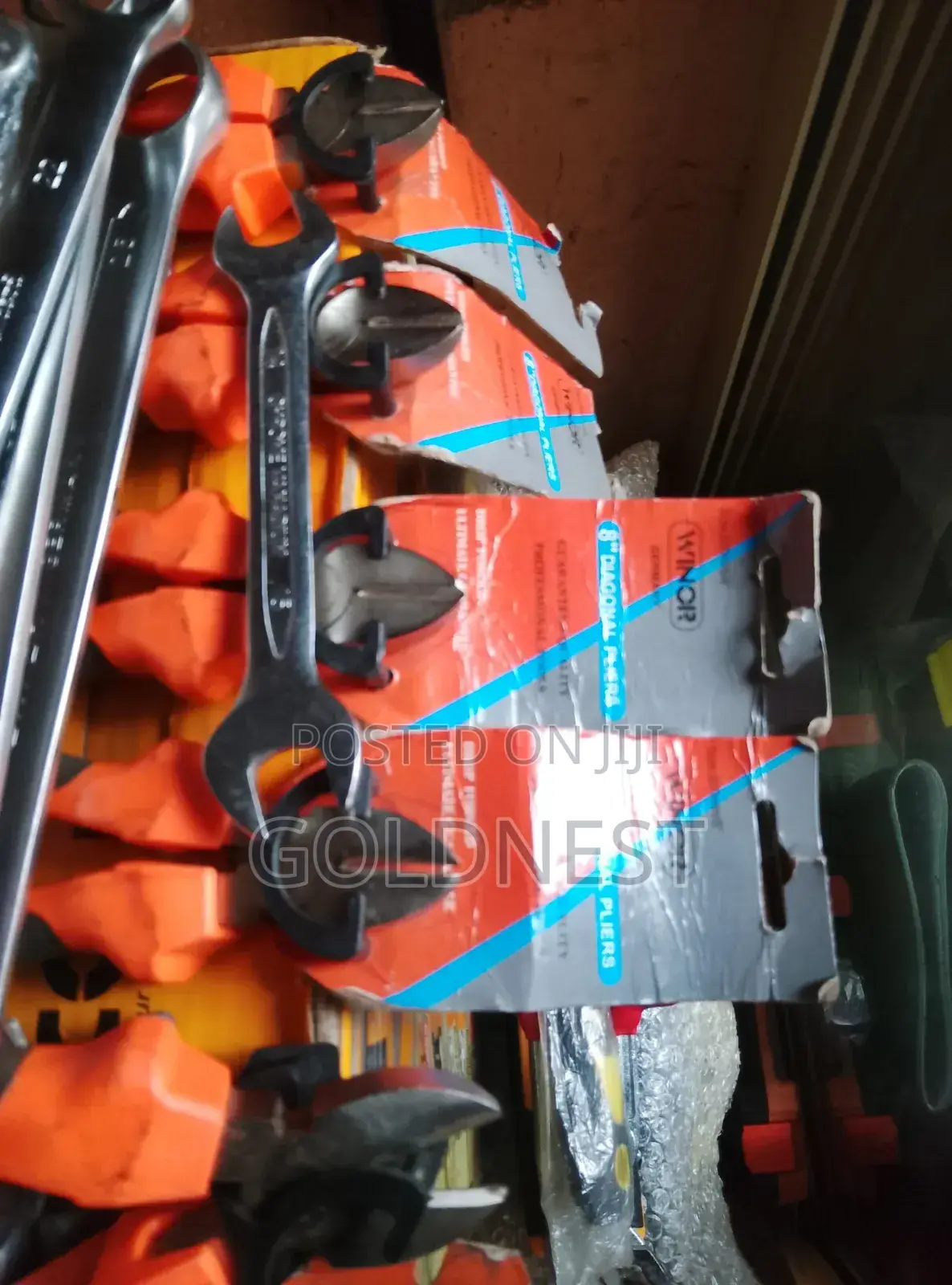 Diagonal Cutting Pliers