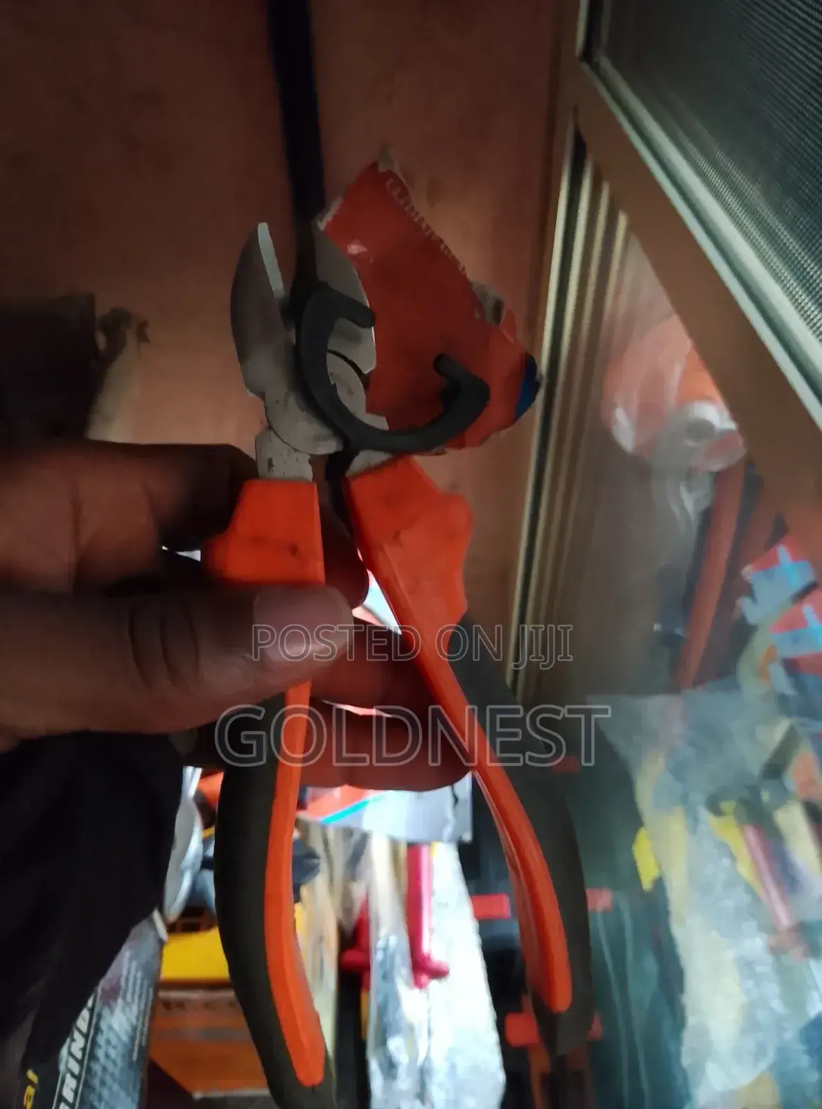 Diagonal Cutting Pliers