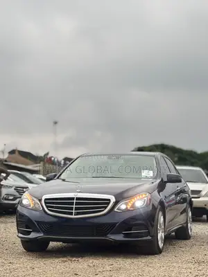 Mercedes-Benz E350 Base 4Matic Sedan AWD (3.5L 6cyl 7A) 2014 Matt Black