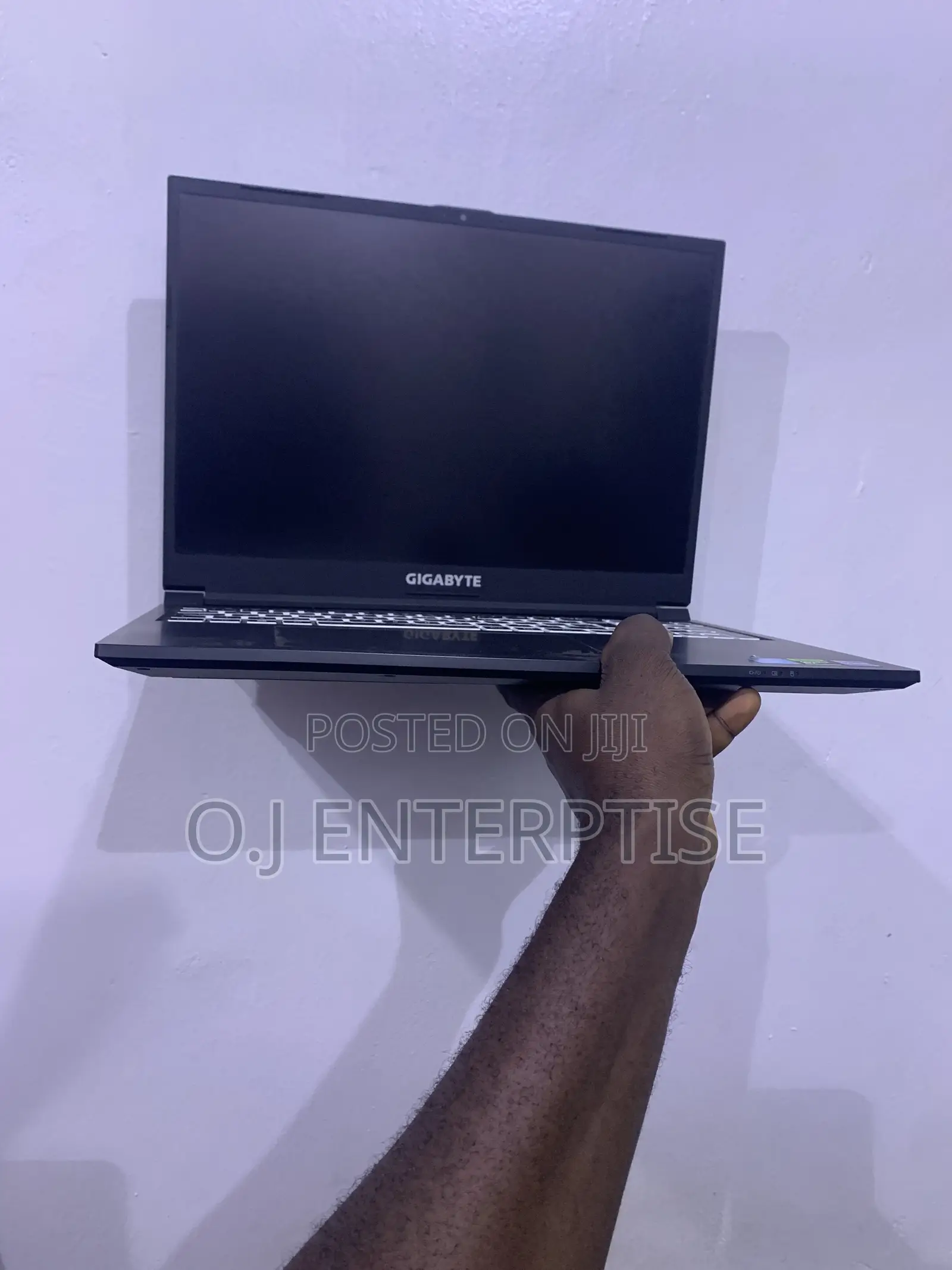 Laptop Gigabyte G6 16GB Intel Core i7 SSD 512GB