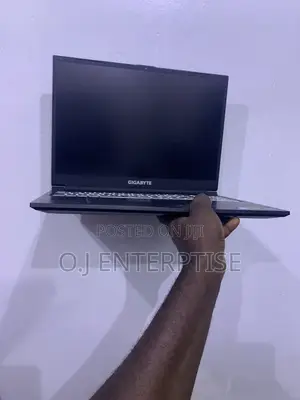 Laptop Gigabyte G6 16GB Intel Core i7 SSD 512GB