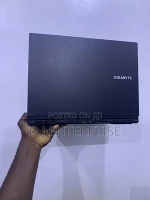 Laptop Gigabyte G6 16GB Intel Core i7 SSD 512GB