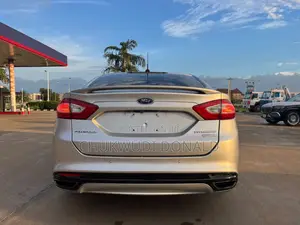 Ford Fusion 2013 Silver