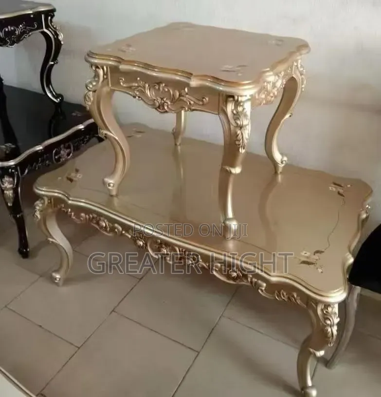 Royal Center Table Set With Sides Stools