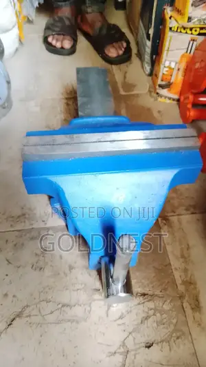 8-Inch Heavy-Duty Blue Bench/Table Vice