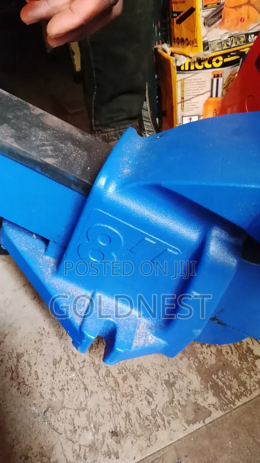 8-Inch Heavy-Duty Blue Bench/Table Vice