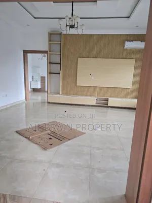 4bdrm Duplex in Apo for rent