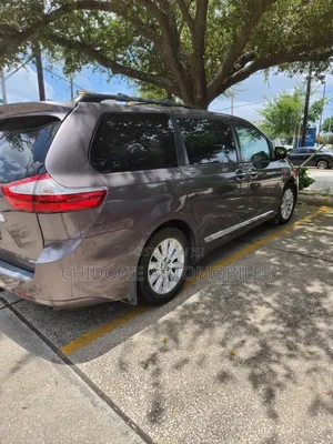 Toyota Sienna 2015 Gray