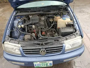 Volkswagen Passat 1997 Blue