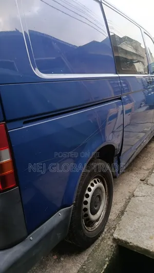 Volkswagen Transporter 2006 Blue