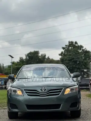 Toyota Camry LE 4dr Sedan (2.5L 4cyl 6AM) 2010 Green