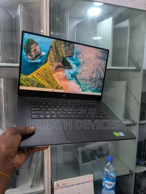 Laptop Dell Precision 5530 16GB Intel Xeon SSD 1T