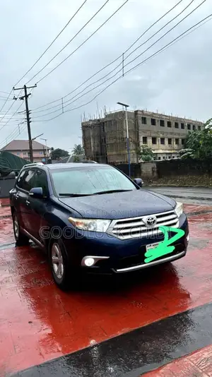 Toyota Highlander 2011 Blue
