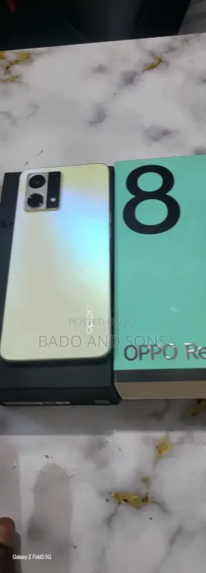 Oppo Reno8 256 GB Gray