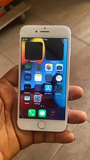 New Apple iPhone 7 32 GB Silver