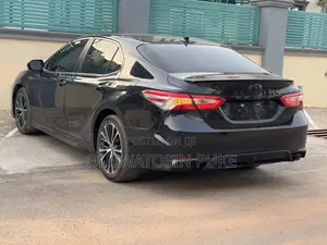 Toyota Camry 2020 Black