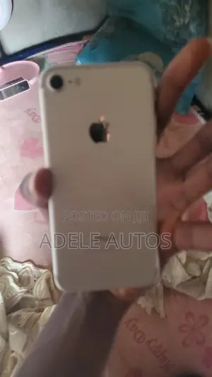 Apple iPhone 7 32 GB Silver