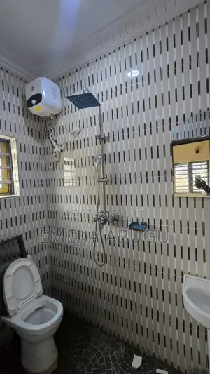 2bdrm Block of Flats in Alalubosa for rent