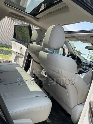 Toyota Venza AWD 2011 Gray