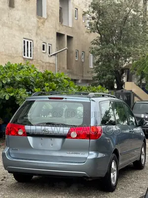 Toyota Sienna CE FWD 2006 Blue