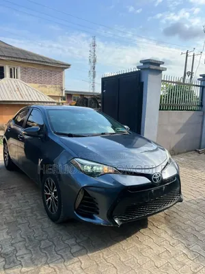 Toyota Corolla 2015 Blue